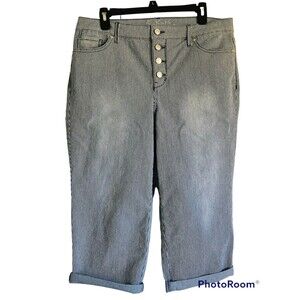 GLORIA VANDERBILT ALL AROUND SLIMMING EFFECT SIZE 12 STRIPED WHITE/BLUE